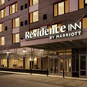 By Marriott Jfk Airport Hotel New York